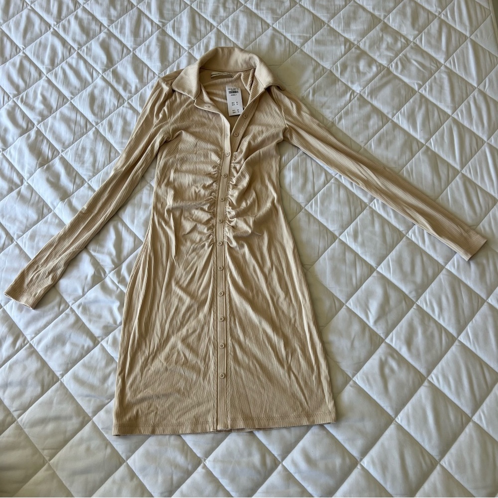 NWT - Abercrombie and Fitch ruched dress